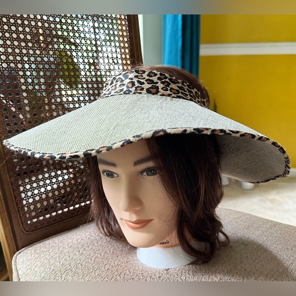 Leopard Sun Visor Wide Brim Floppy Hat - Picture 2 of 7